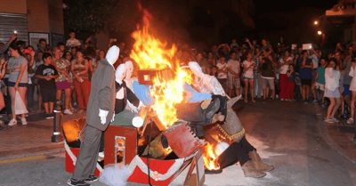 Málaga: The 'juas' and the bonfires
