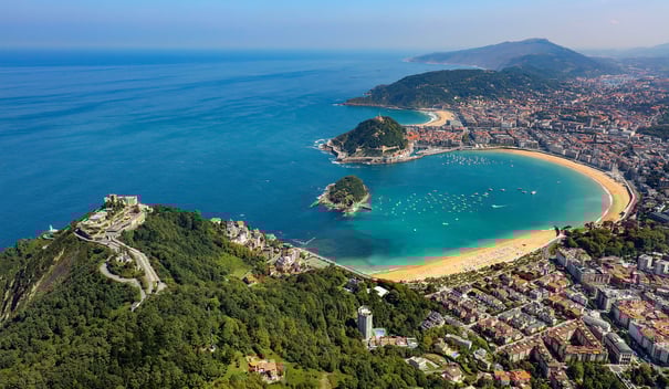 feelfree-vacation-rentals-san-sebastian-la-concha-views-1