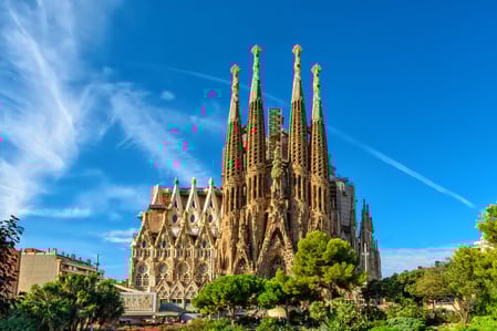 sagrada-familia-barcelona-scaled